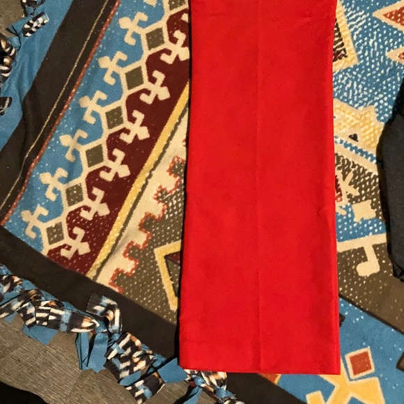 Red sleek work pants, comfortable and loose fit - Picture 2 of 4